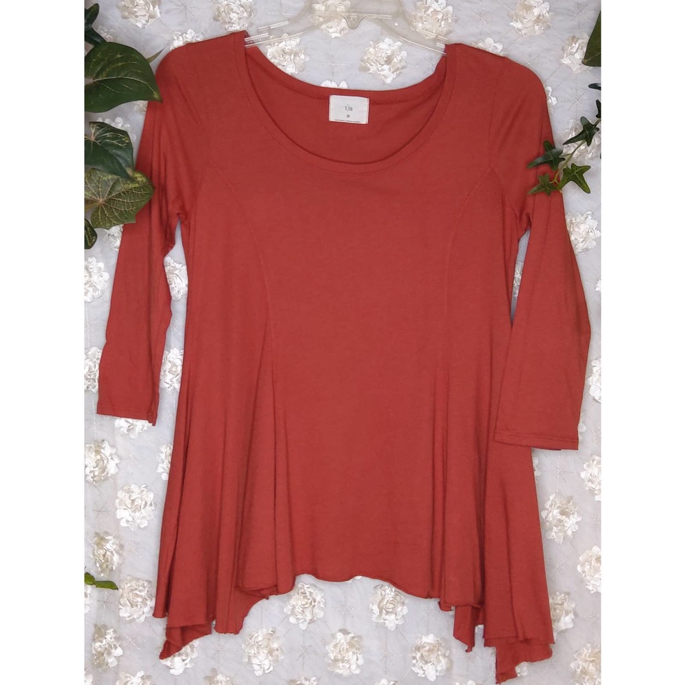 T. LA Anthropologie | Women's Blouse Orange Shark Bite Bottom Scoop Neck Size M
